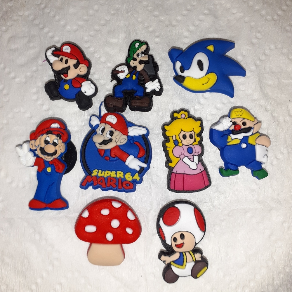 Crocs shoe charms SUPER MARIO 7 pc set.  NWOT